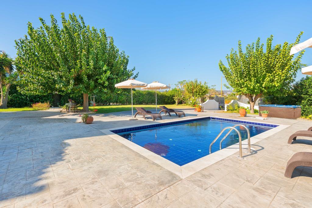 Villa Giovanni Фалираки Екстериор снимка