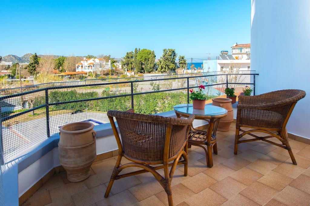 Villa Giovanni Фалираки Екстериор снимка
